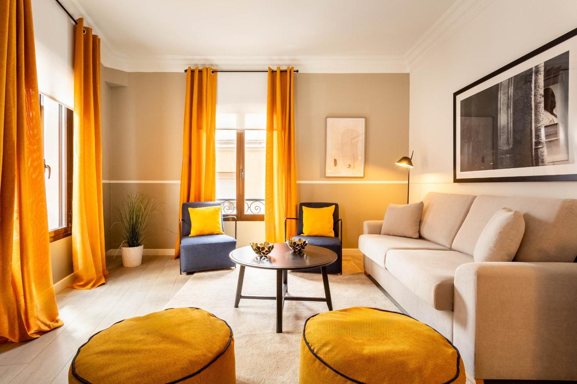 Apolo En Madrid Apartment Bagian luar foto