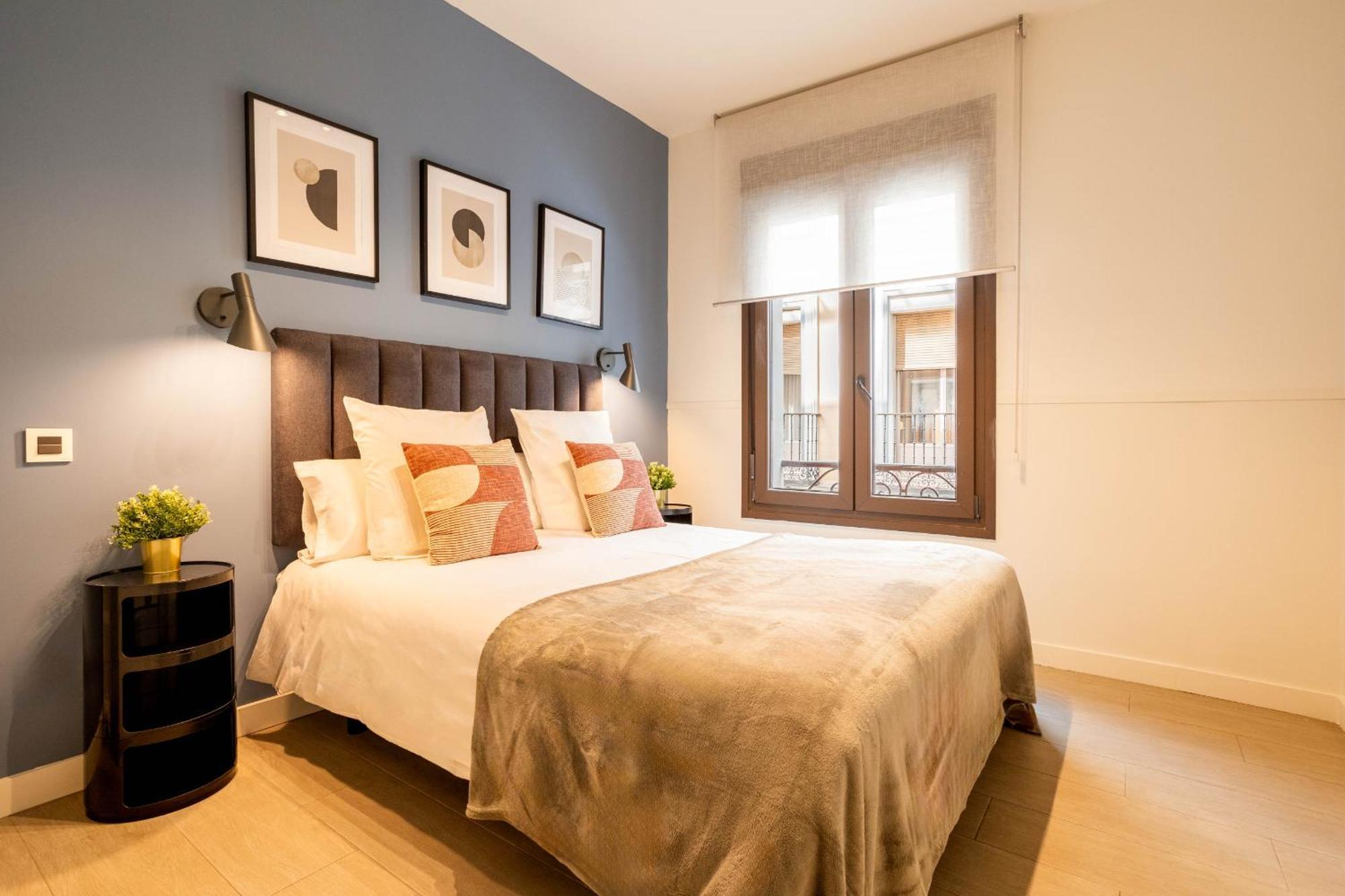 Apolo En Madrid Apartment Bagian luar foto