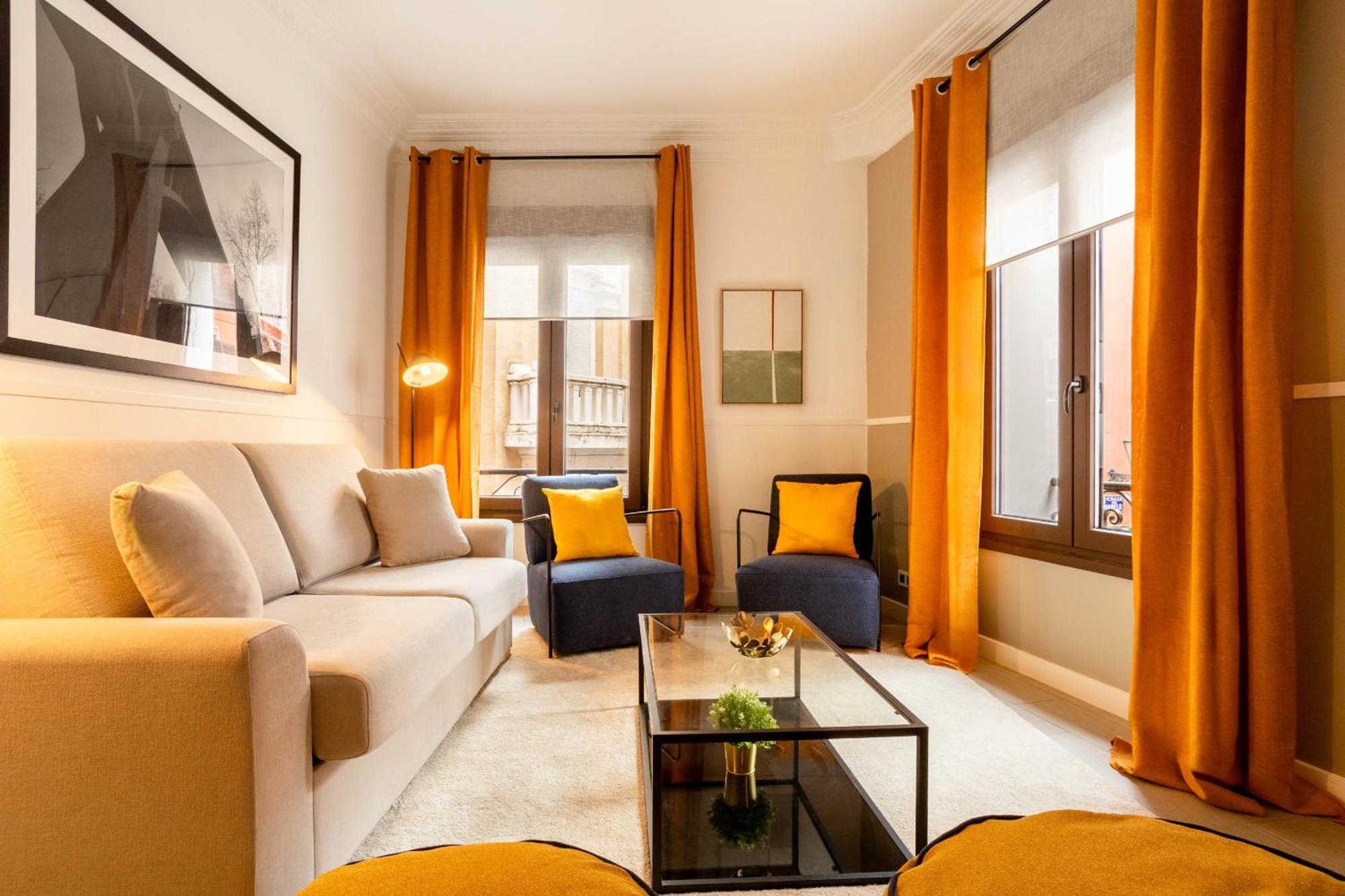 Apolo En Madrid Apartment Bagian luar foto
