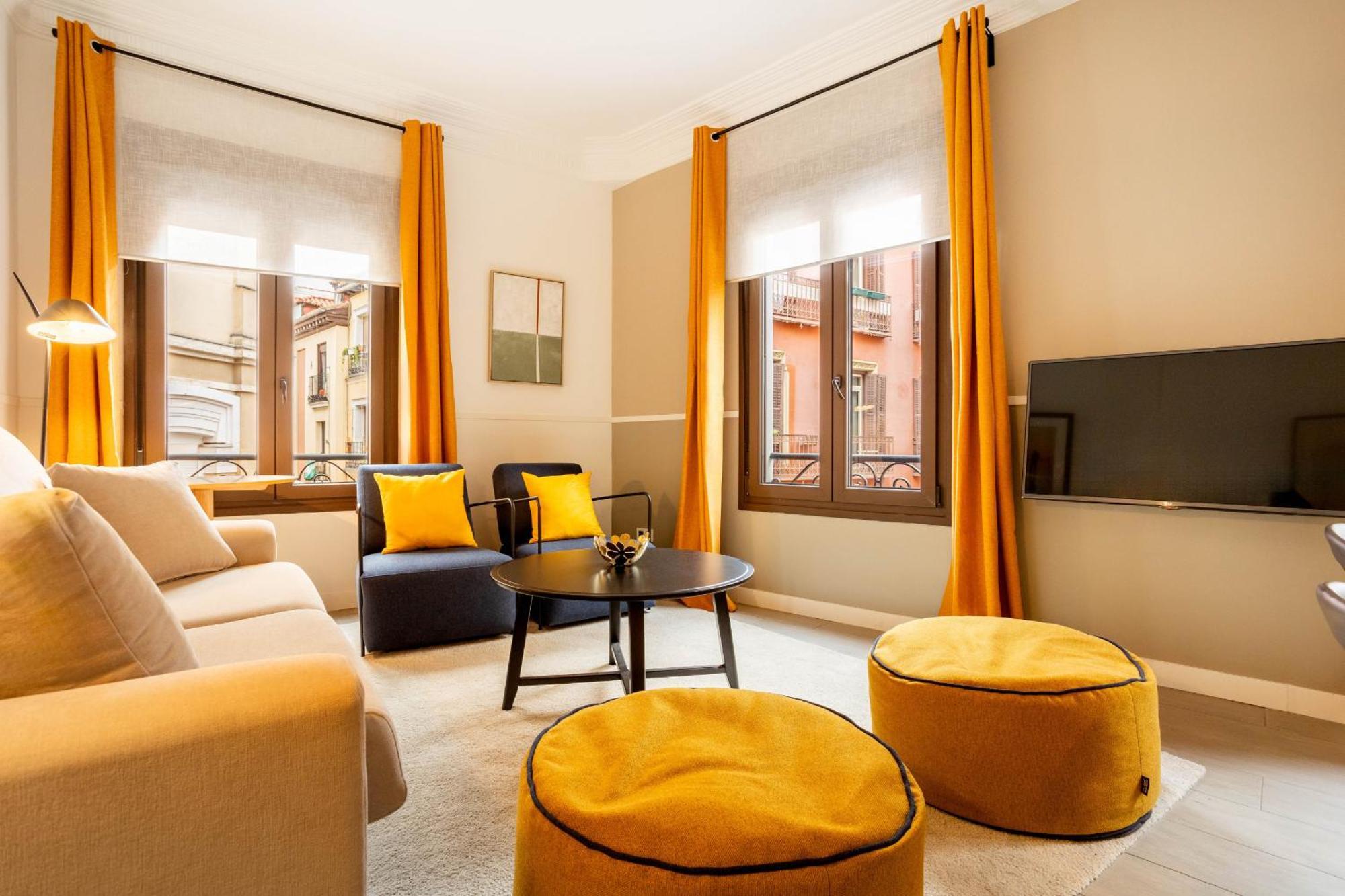 Apolo En Madrid Apartment Bagian luar foto